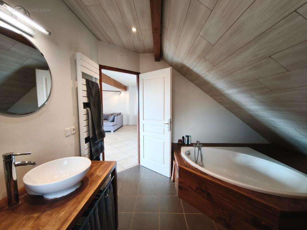 Appartement à GRUFFY