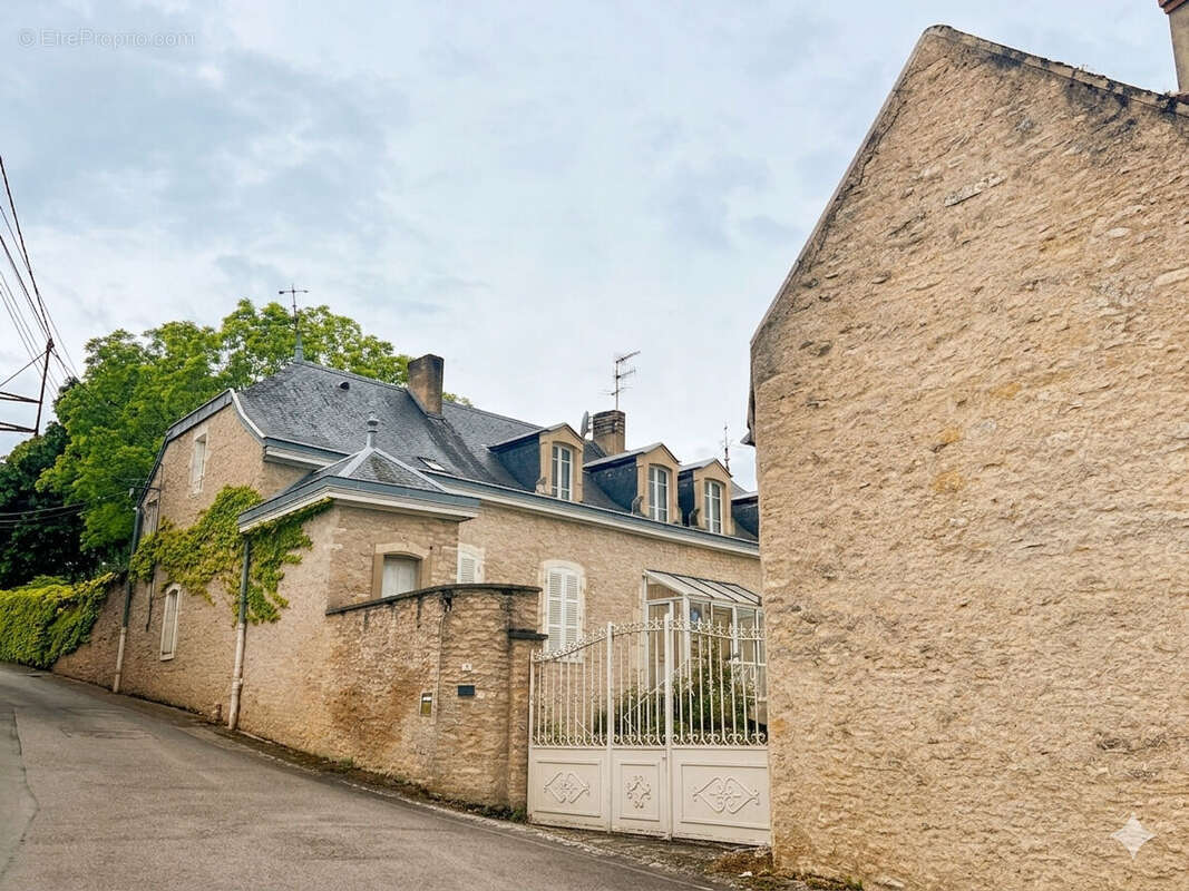 Maison à RULLY