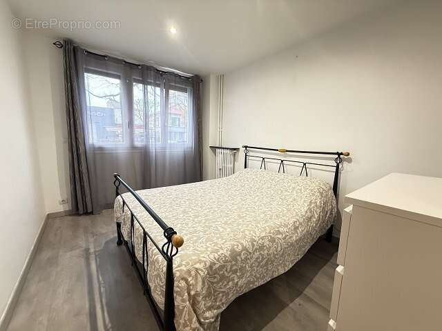 Appartement à MAISONS-ALFORT