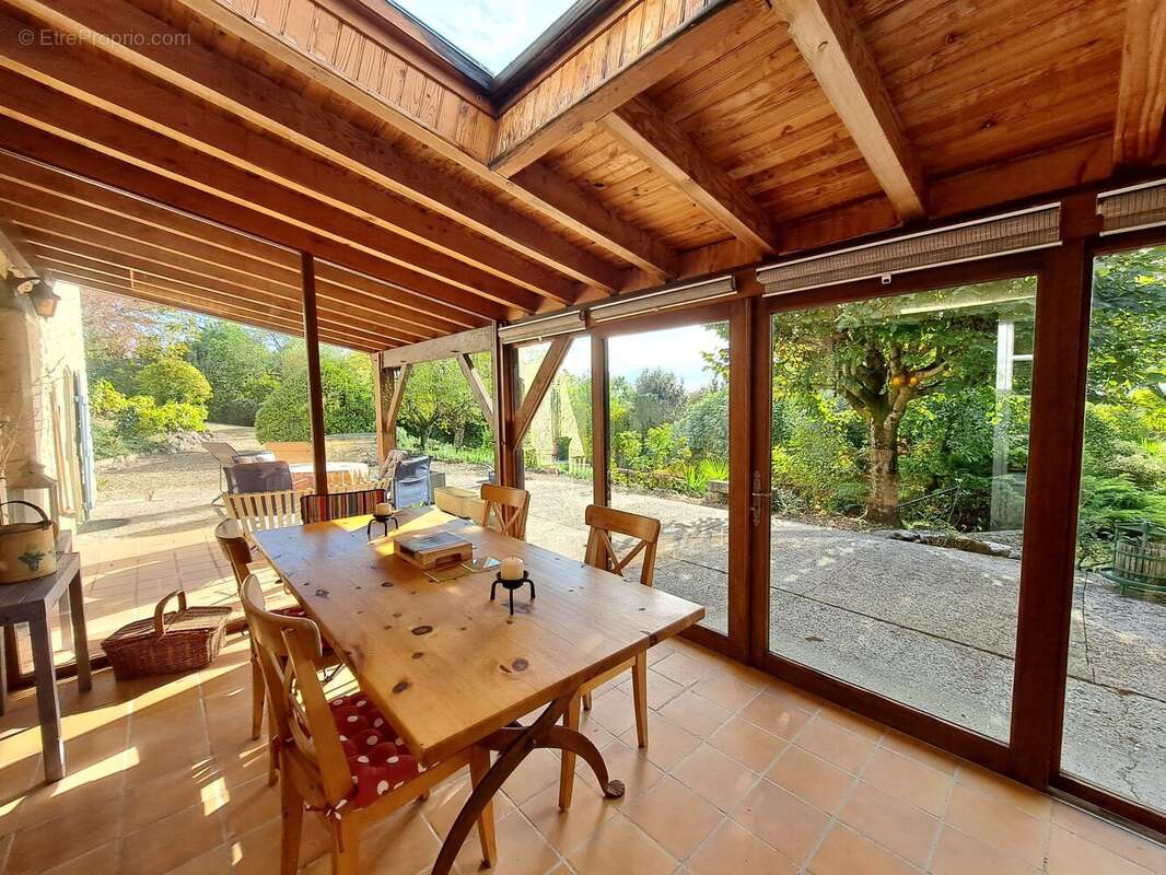 Maison à VALENCE-SUR-BAISE