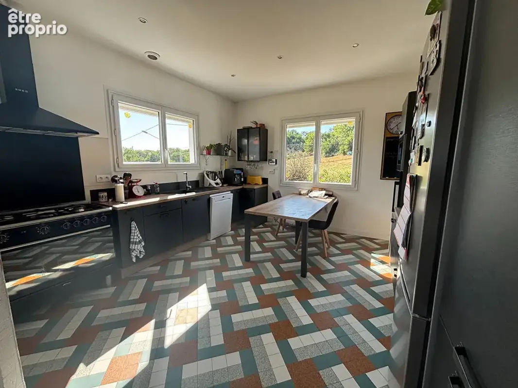 Maison  5 pièce(s) 105 m2 proche des commodités - photo 3