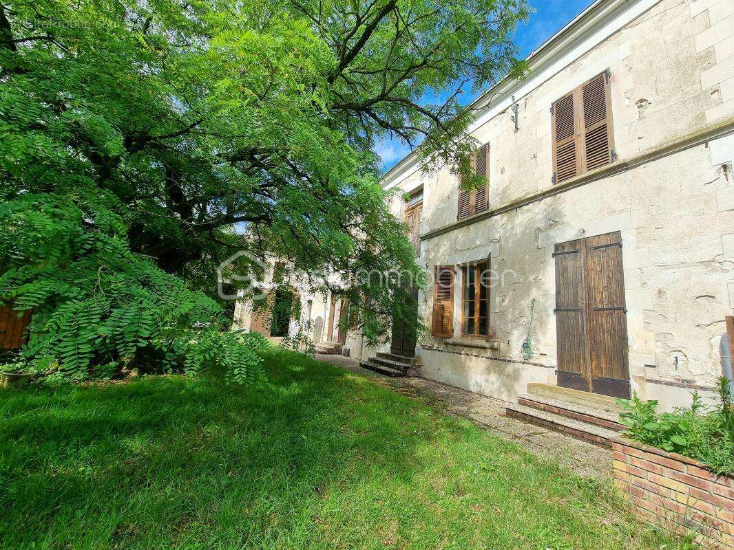 Maison à GUERCHY