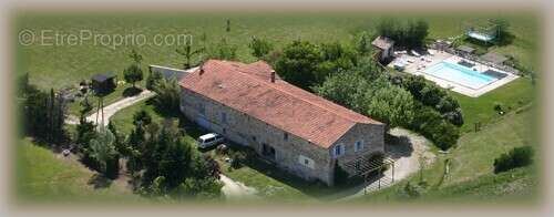 Commerce à LA BEGUDE-DE-MAZENC