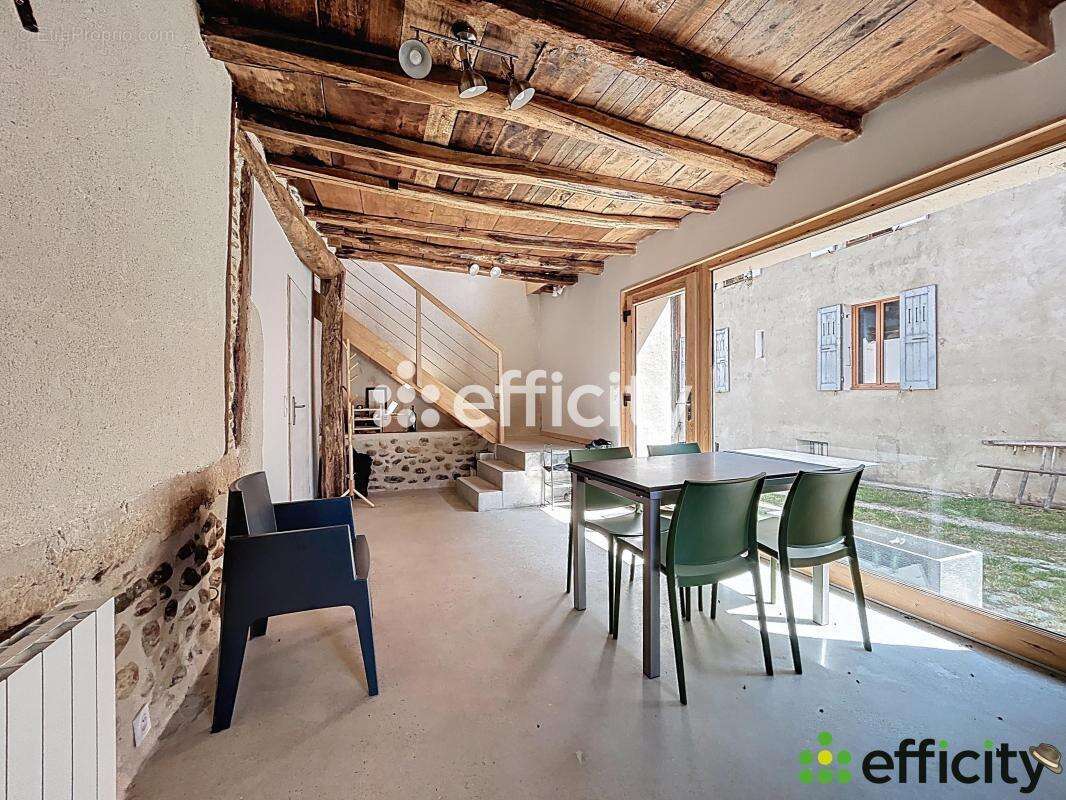 Maison à CRAS