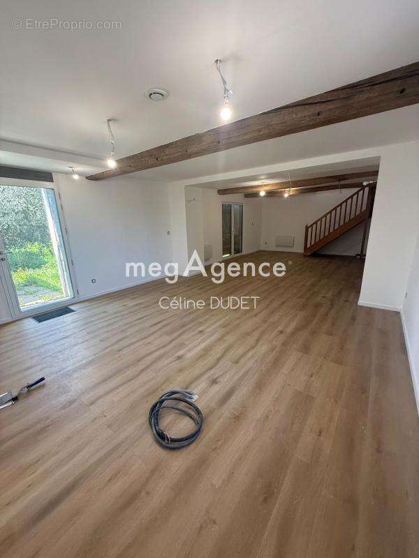 Maison à SAINT-DIDIER-SUR-CHALARONNE