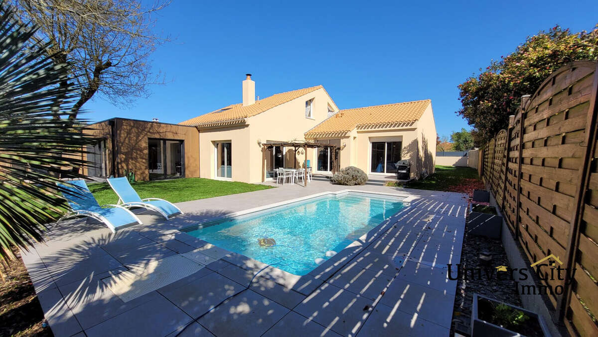 Maison à LES SORINIERES