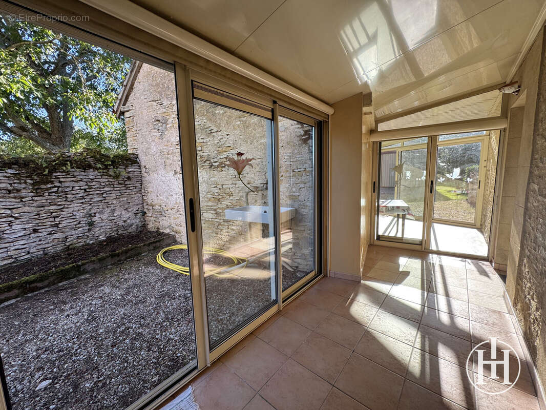 Maison à BESSAIS-LE-FROMENTAL