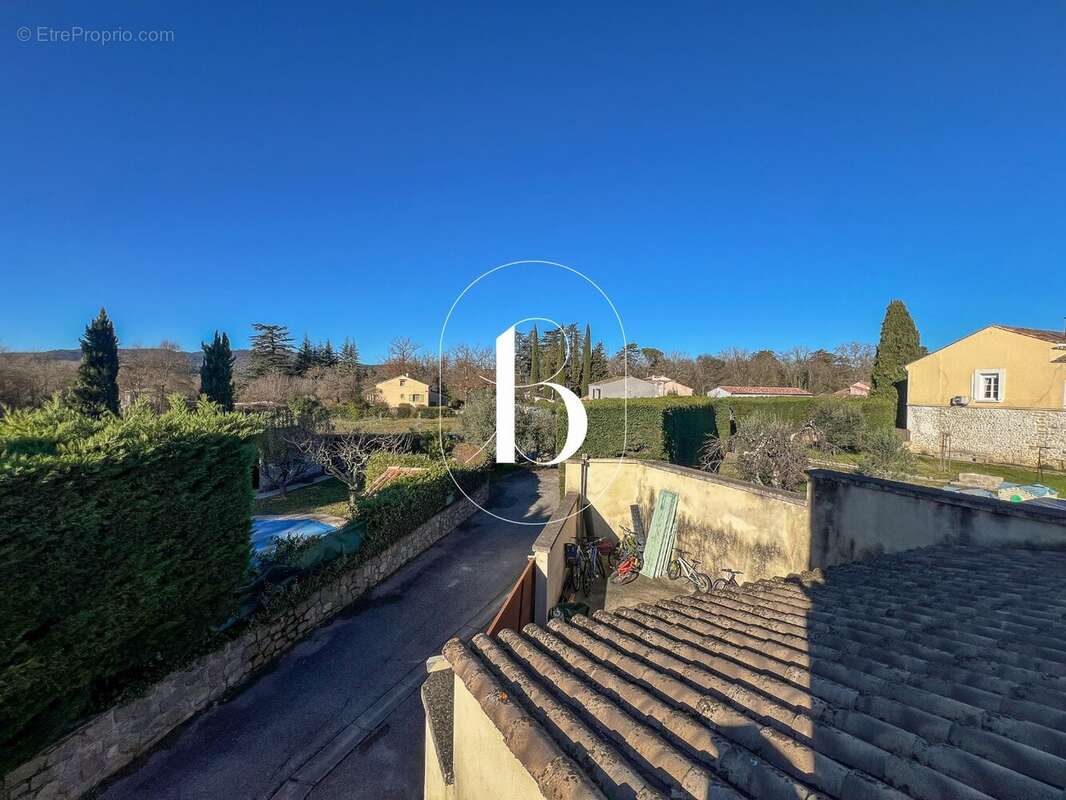 Maison à BARJAC