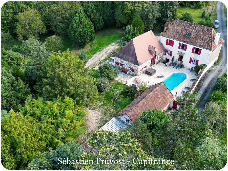 Maison à THIVIERS