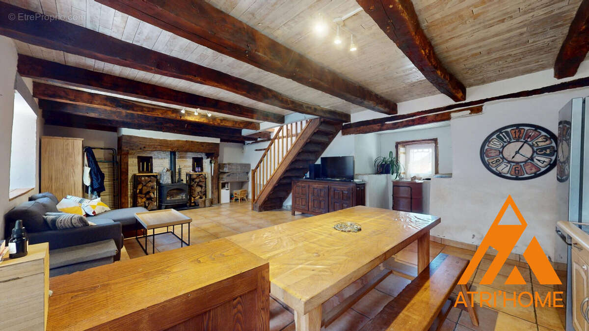 Maison 95 m² à Saint-Hippolyte  - photo 5
