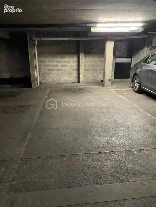 Stationnement sécurisé en plein cœur urbain !!!! - photo 2
