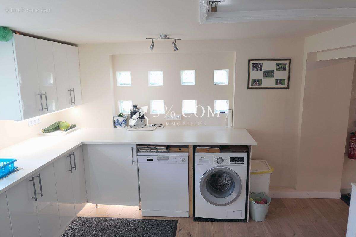 Maison à AVESNES-EN-VAL