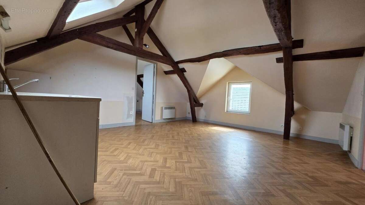 Appartement à GRANDVILLIERS