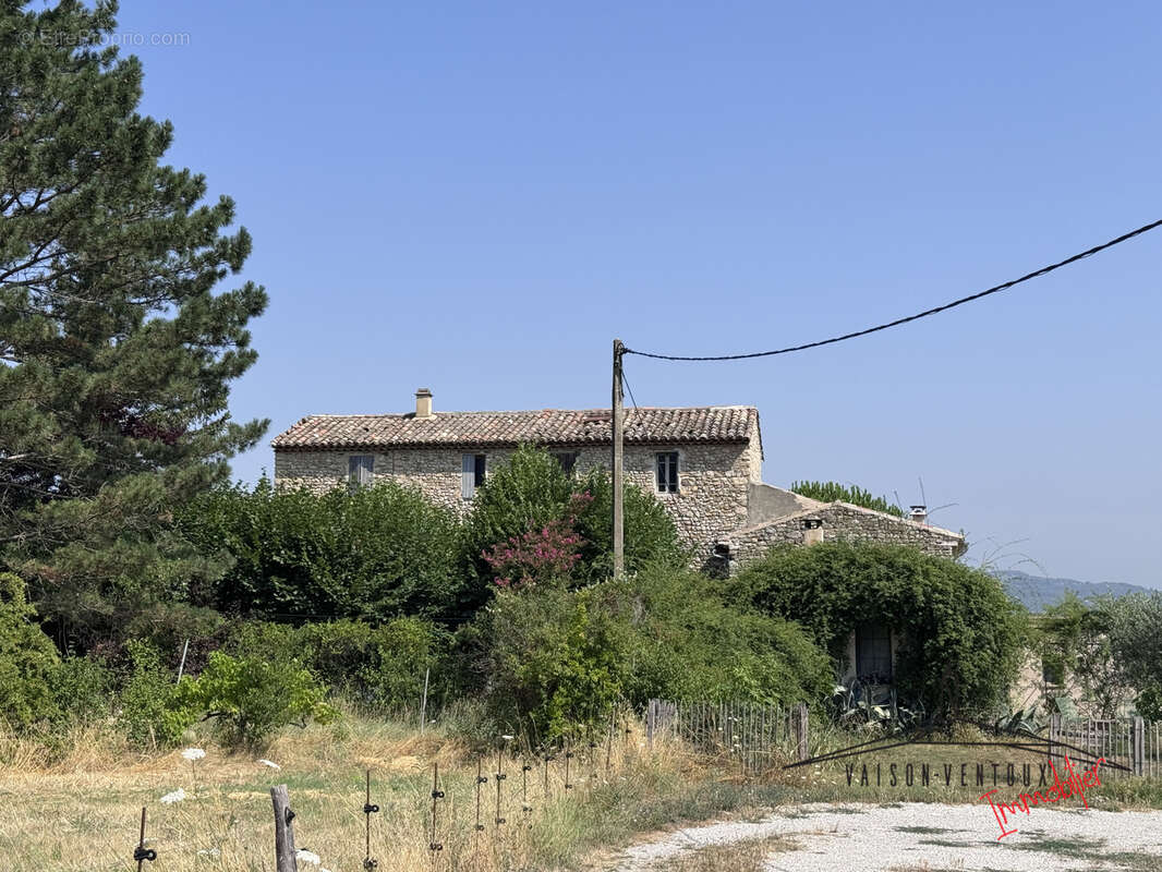 Mas en pierres à rénover   Vue Ventoux - photo 2