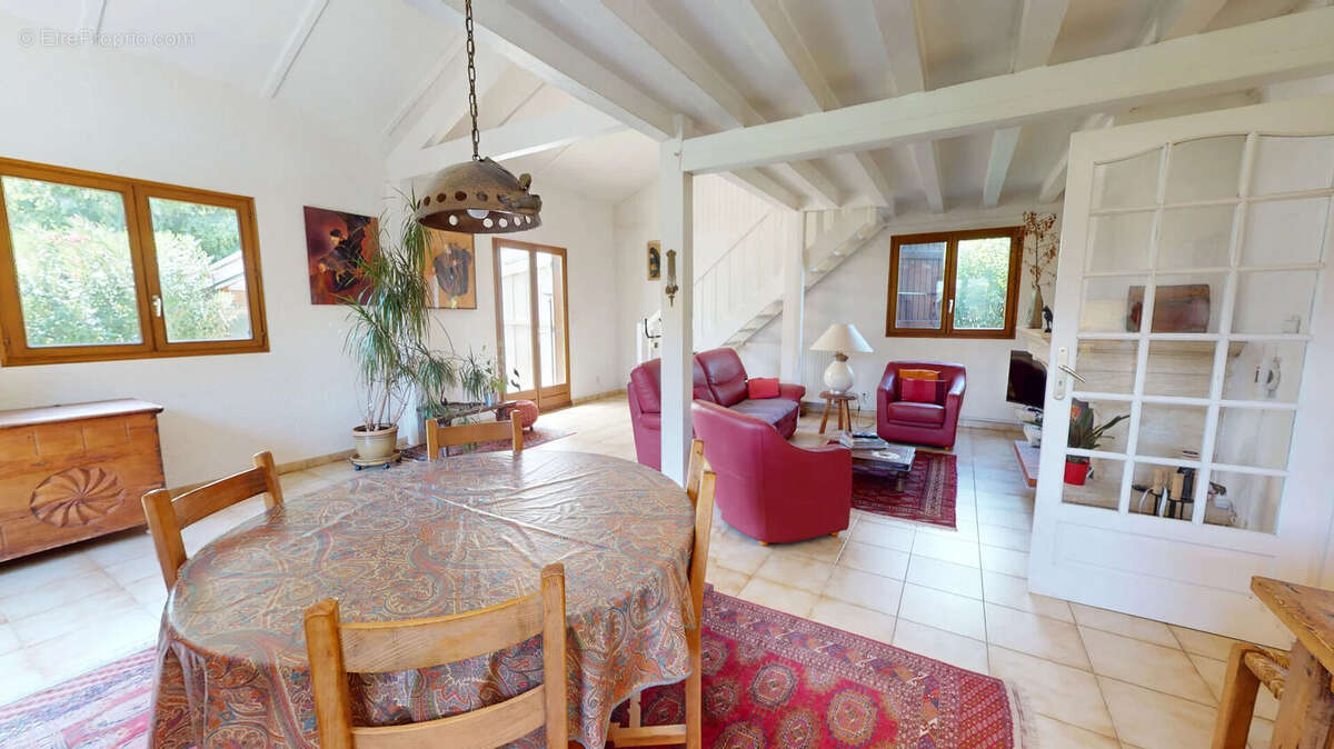 Maison à LUMBIN