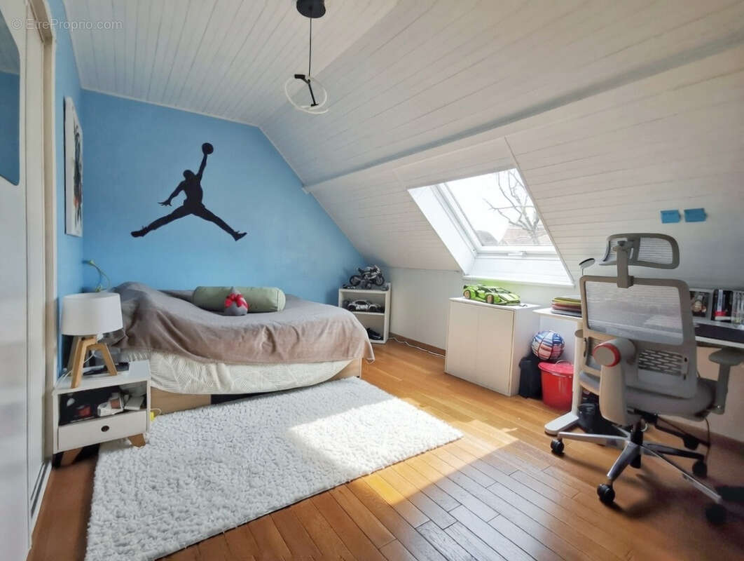 Maison à MAGNY-LES-HAMEAUX