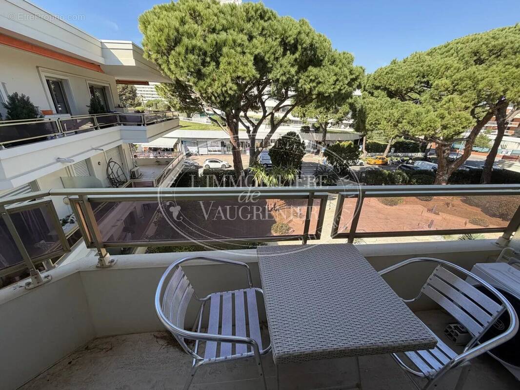 Appartement à VILLENEUVE-LOUBET