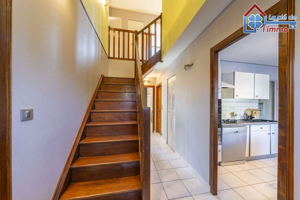 Maison à MOISSY-CRAMAYEL