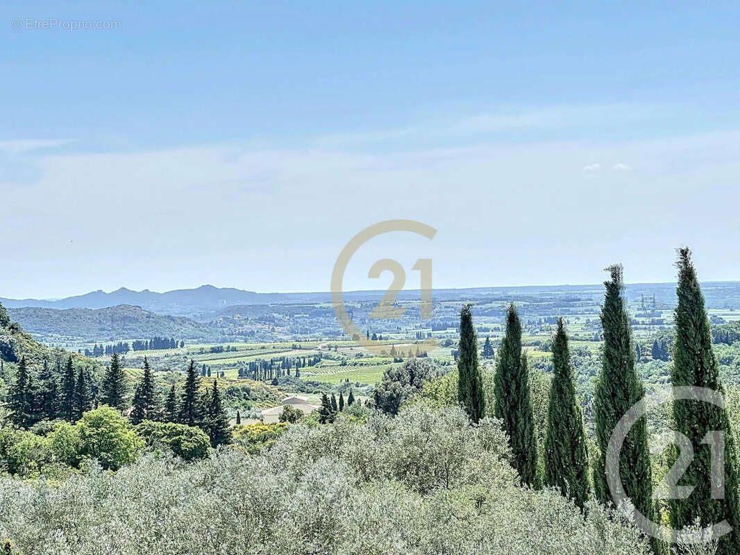 Maison à ROCHEFORT-DU-GARD