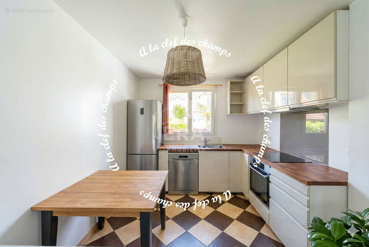 Maison à GIF-SUR-YVETTE