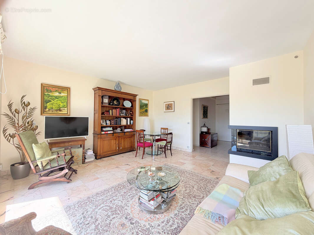 Appartement à RUEIL-MALMAISON