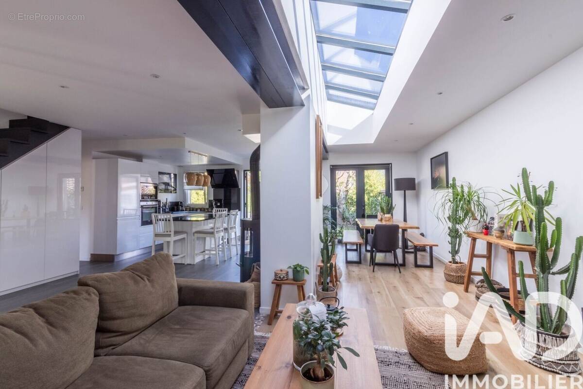 Photo 1 - Maison à HOUILLES