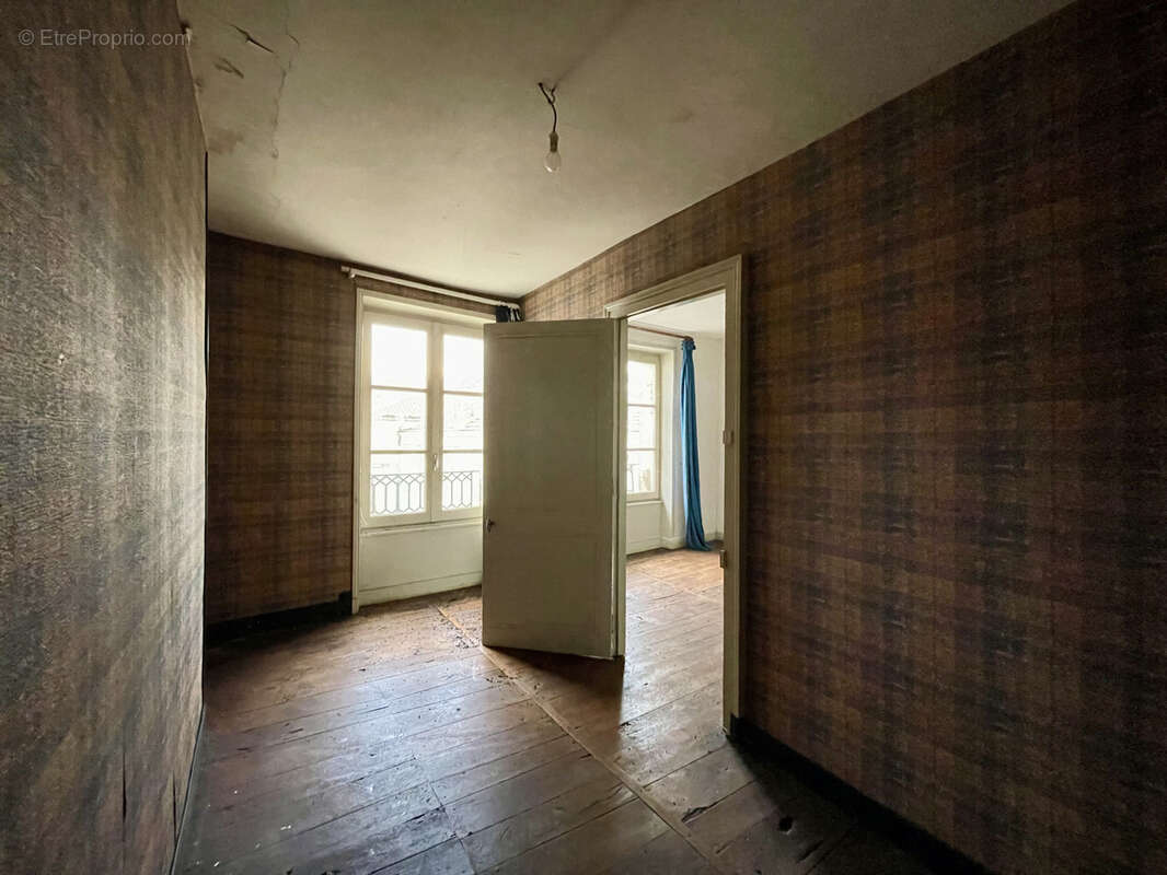 Appartement à CONFOLENS