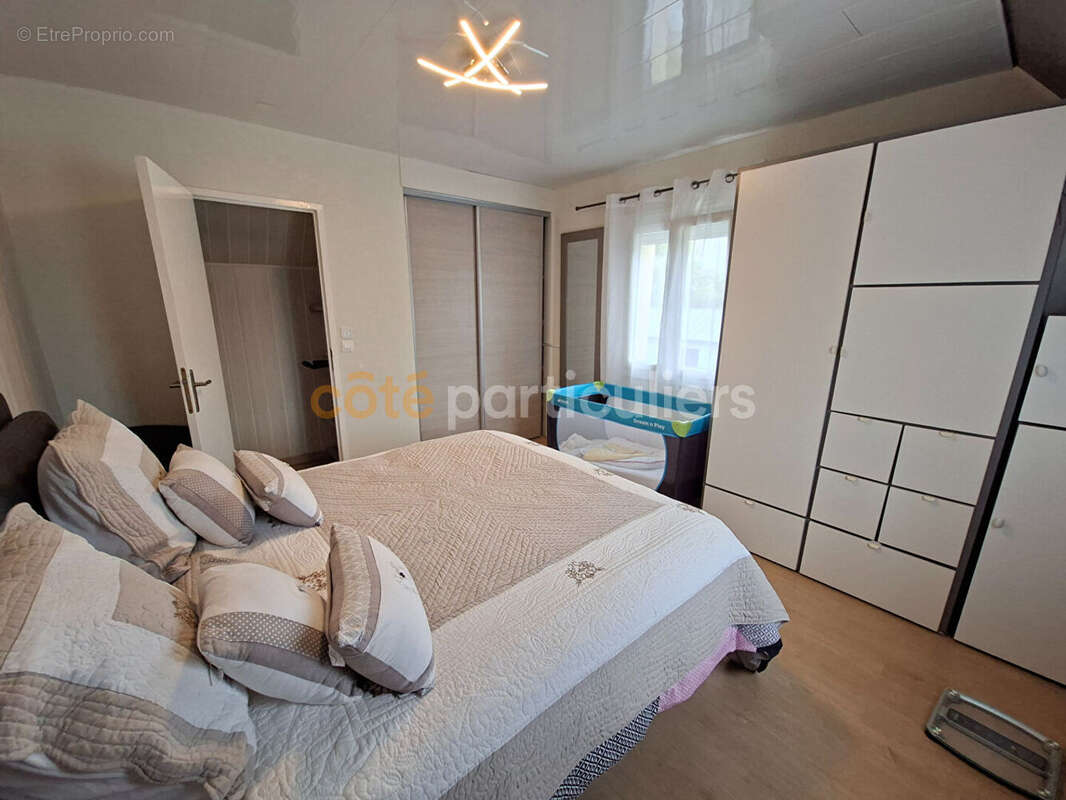 Saint-Malo, maison T6 rénovée plus maisonnette T3 indépendante - photo 6