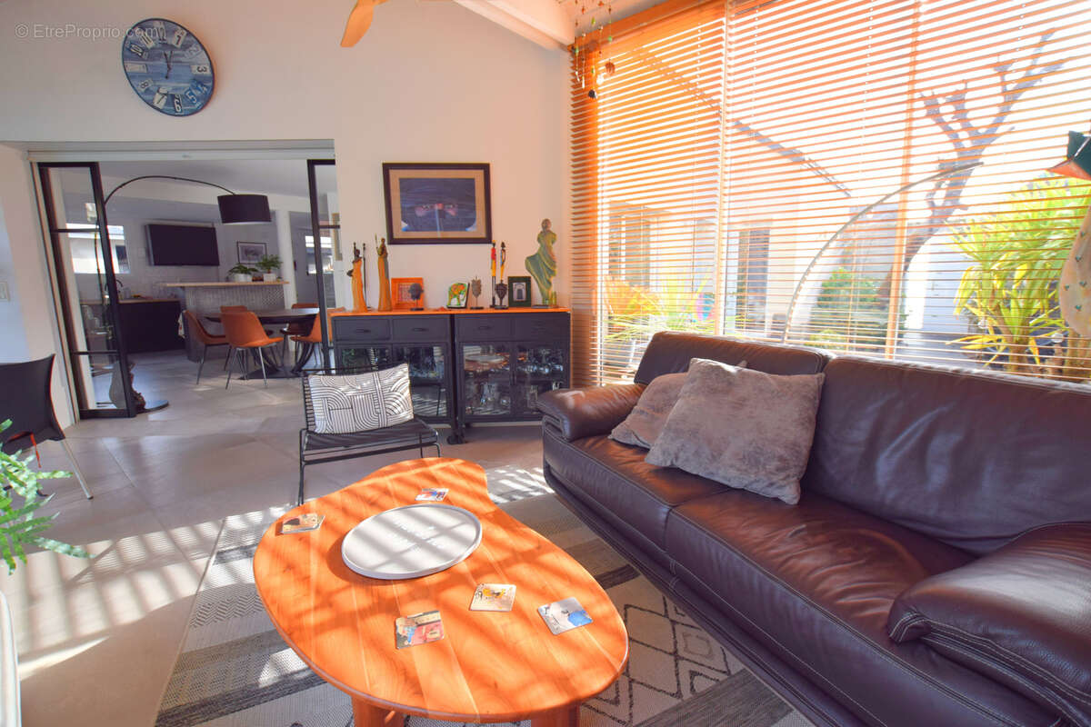 Maison à BRISSAC-QUINCE