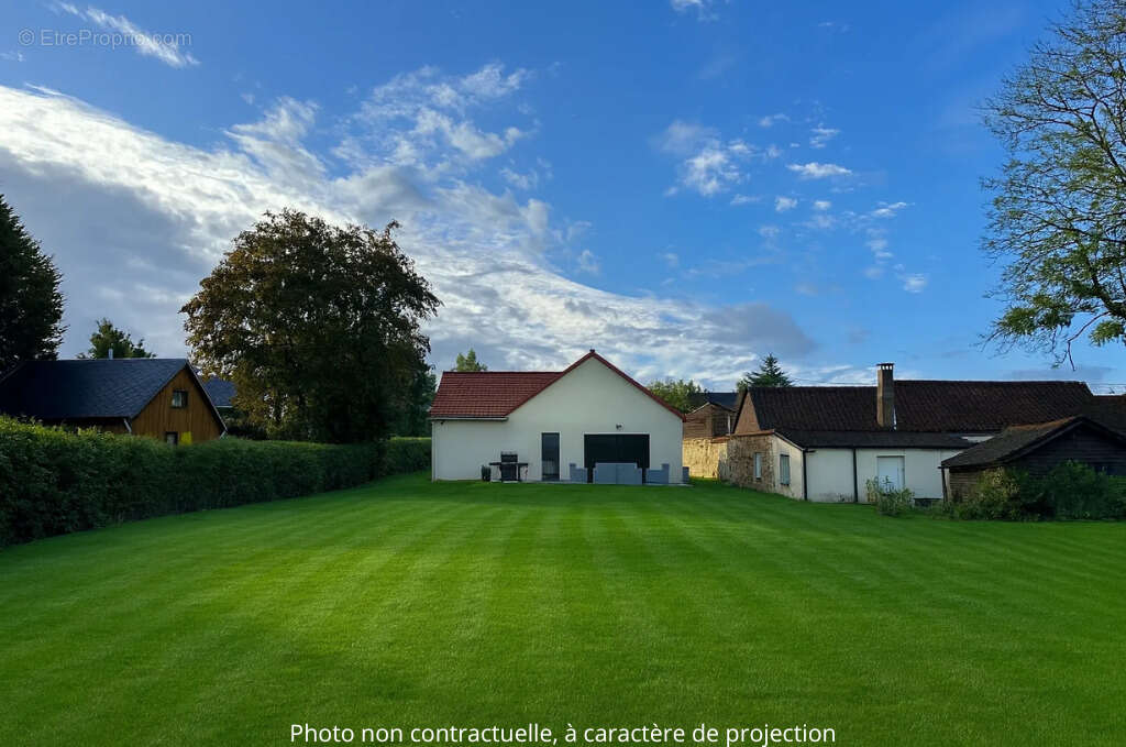 Maison à HALLOY-LES-PERNOIS