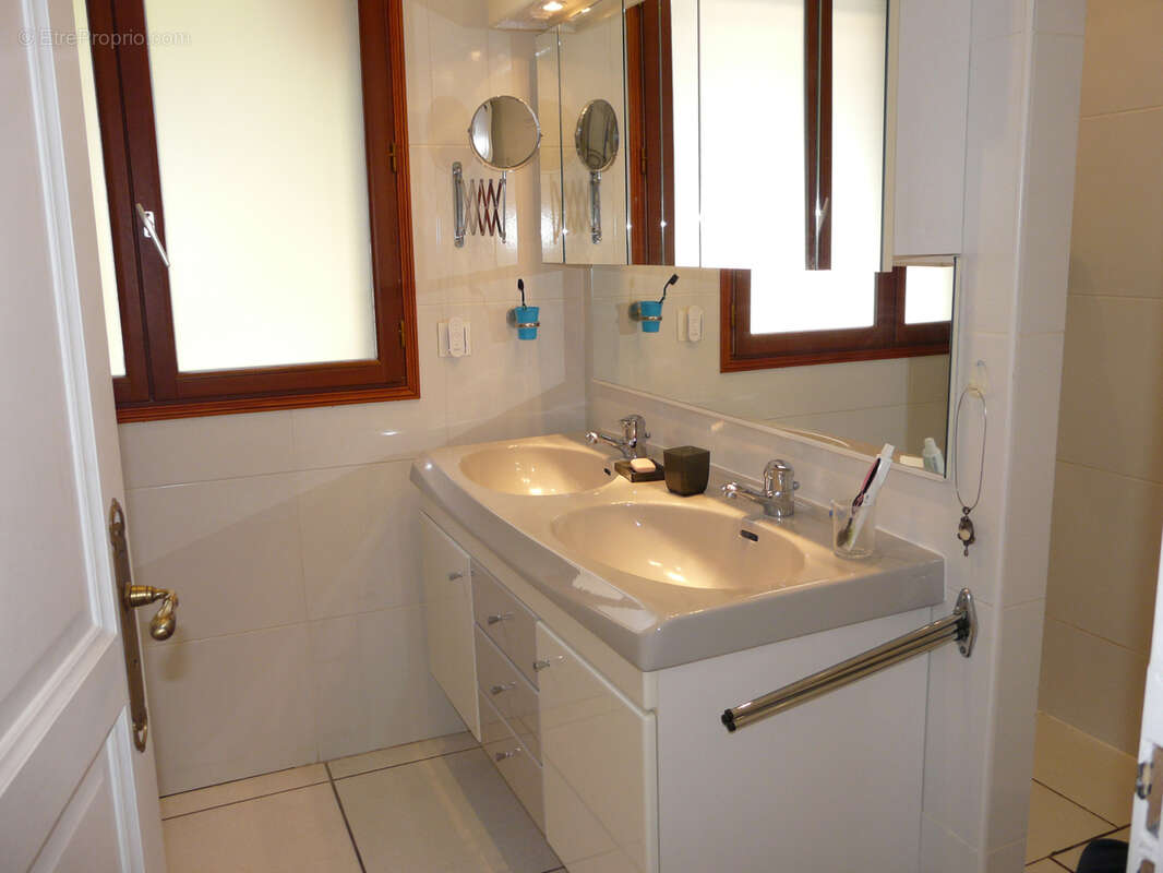 Maison à LES ANGLES