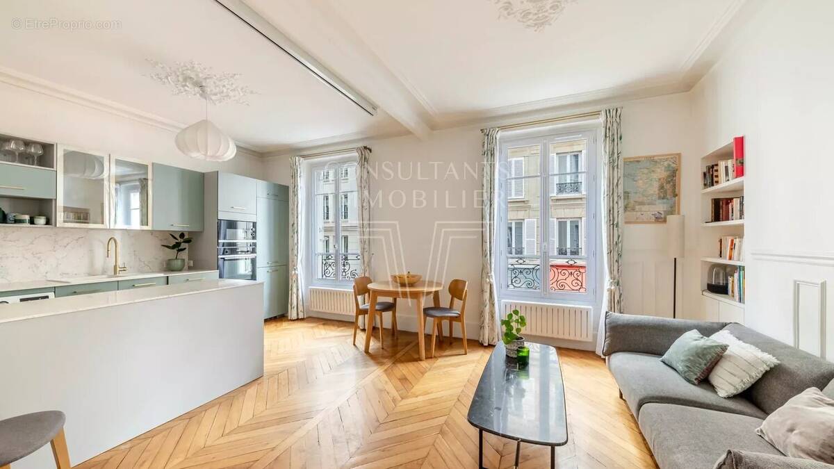 Appartement à LEVALLOIS-PERRET