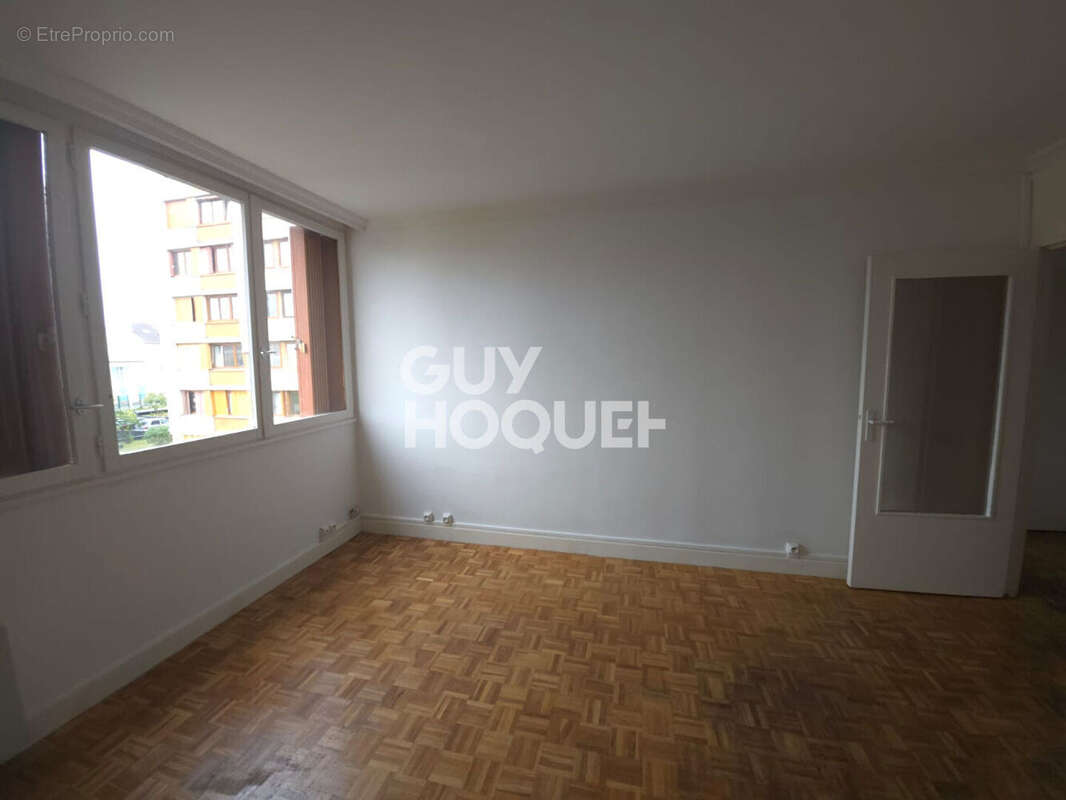 Appartement à NANTERRE