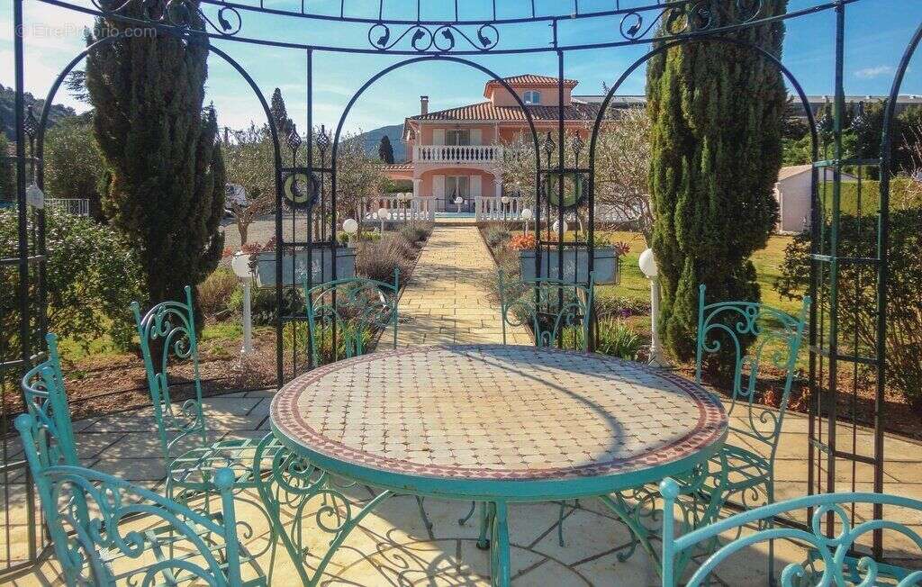 Photo 4 - Maison à ROQUEBRUN