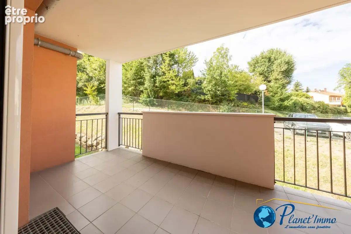 Saint-Priest en Jarez / Appartement type 2 de 42,50 m2 avec terrasse place de parking et garage en sous-sol. - photo 9