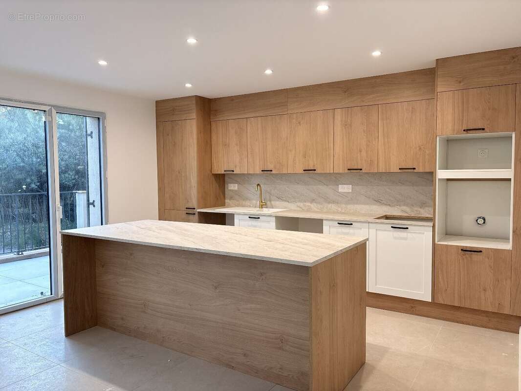 Appartement T4 rneuf avec terrasse - photo 4