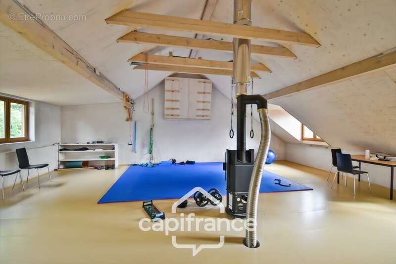 Maison à LONS-LE-SAUNIER