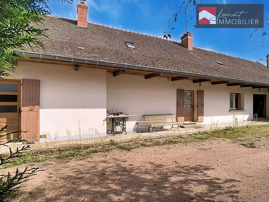 A Vendre Simandre - Longère 3 pièces 91 m2 - photo 10