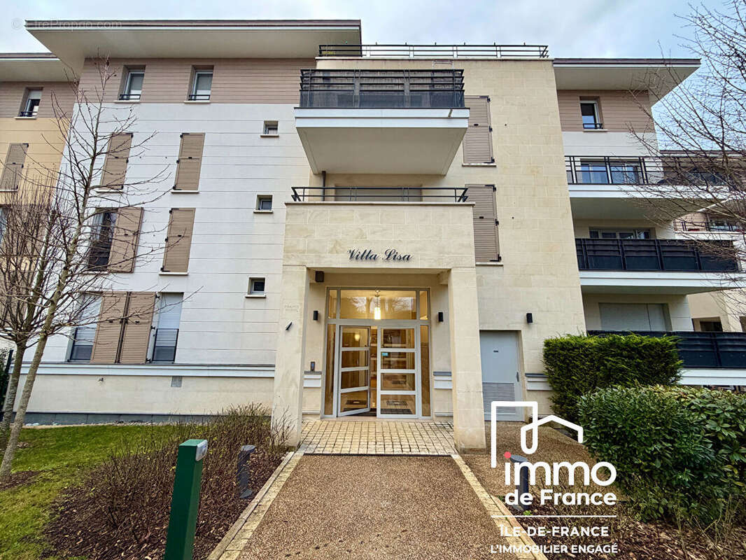 Appartement à VILLEPREUX