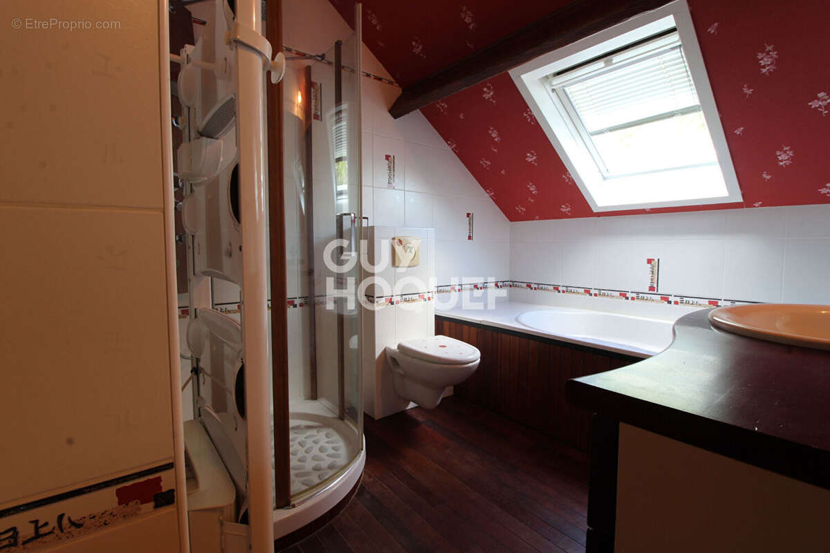 Maison à VERNEUIL-L&#039;ETANG