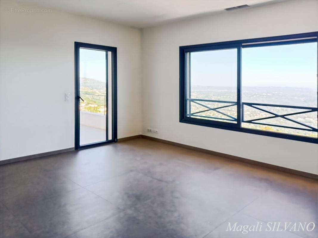 Maison à SPERACEDES