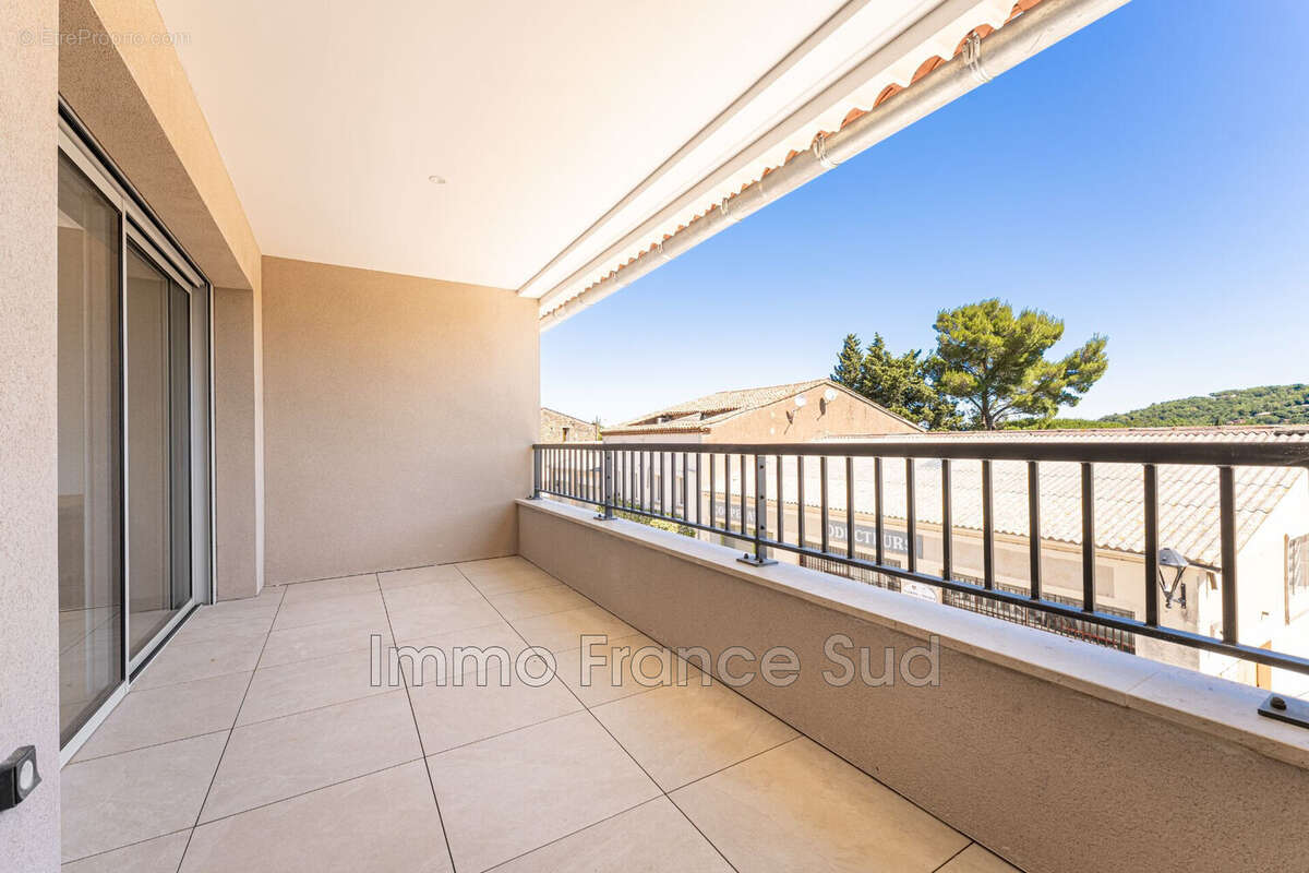 Appartement à LA GARDE-FREINET
