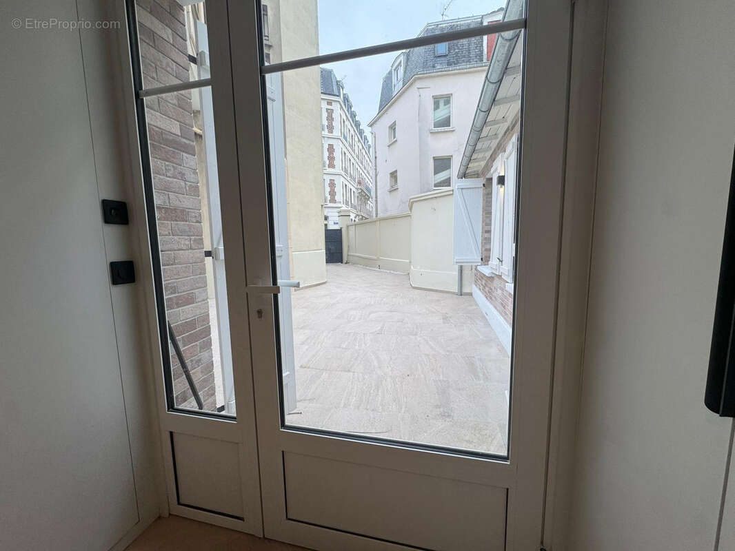 Maison à CHARENTON-LE-PONT