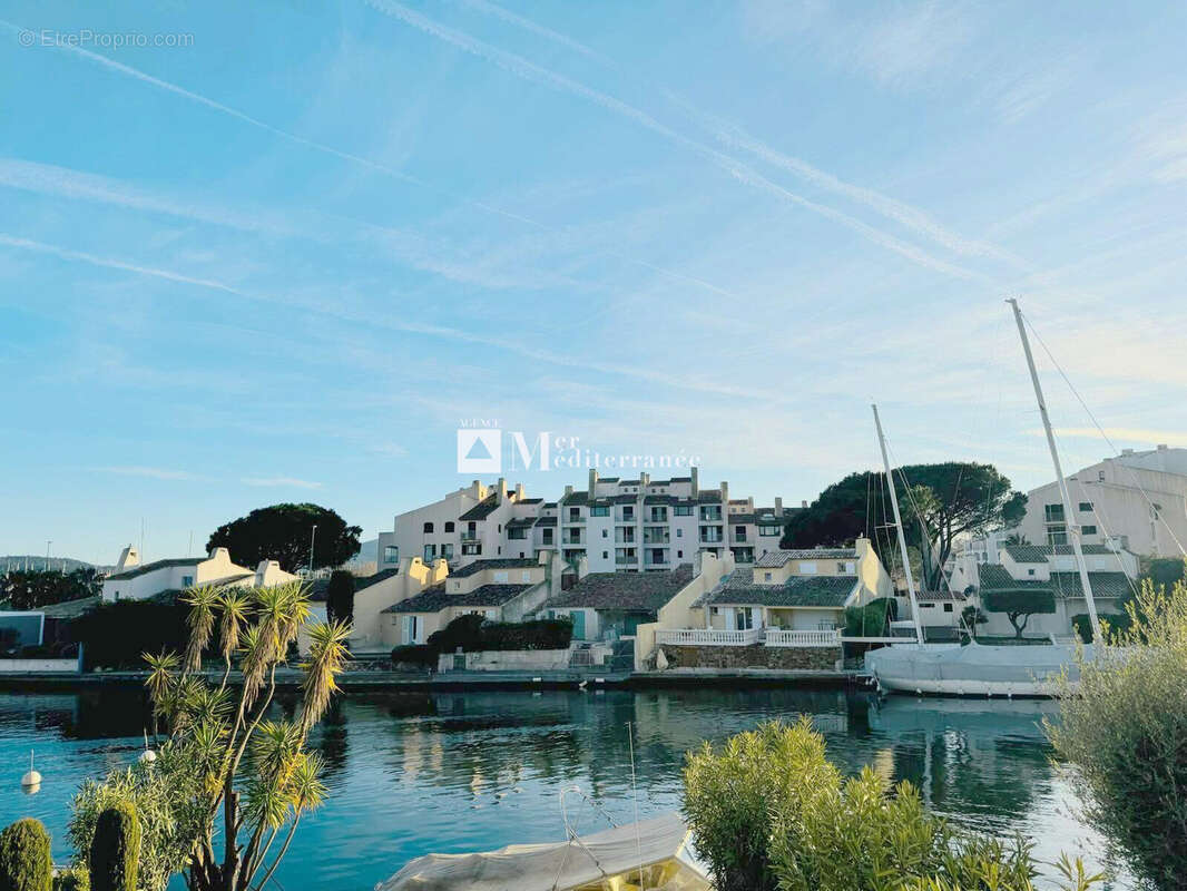 Appartement à GRIMAUD