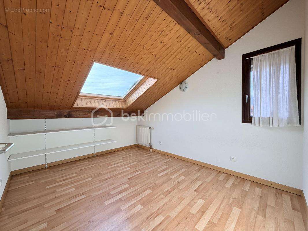 Appartement à REIGNIER