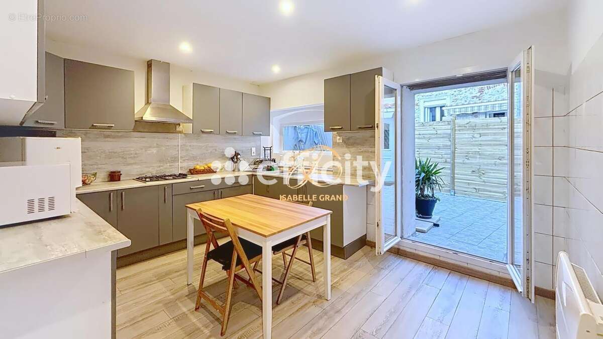 Appartement à PRADES