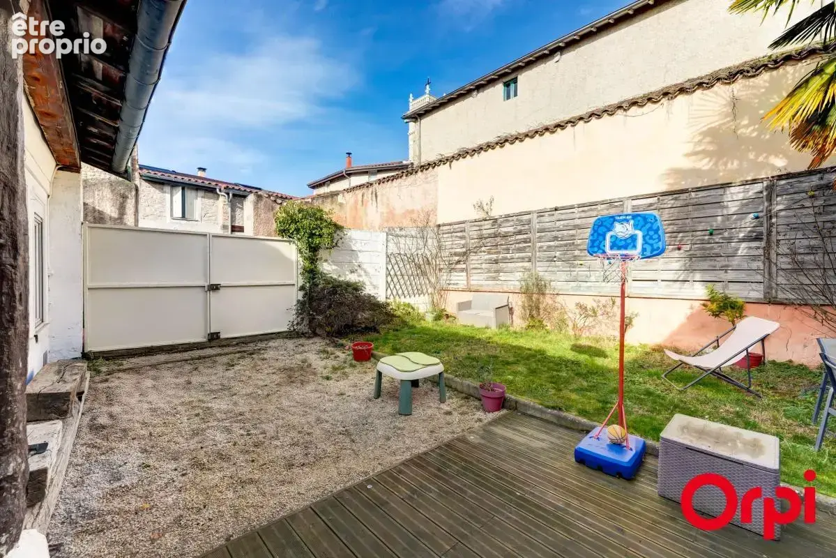 Maison de ville de caractère de 150 m² avec terrasse et jardin au cœur de Grézieu-la-Varenne - photo 21