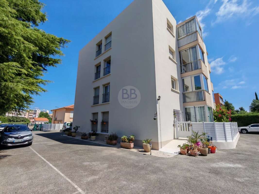 Appartement à FREJUS
