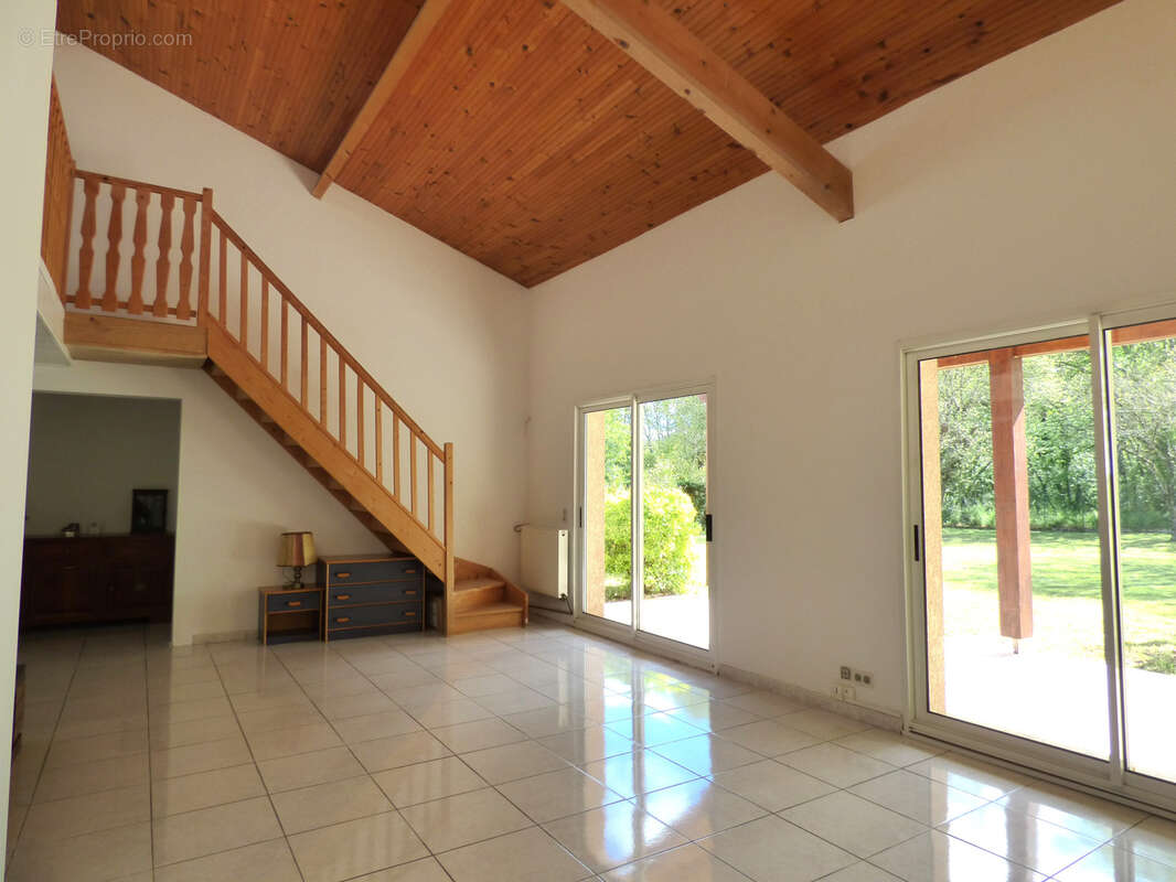 Maison à FONTENILLES