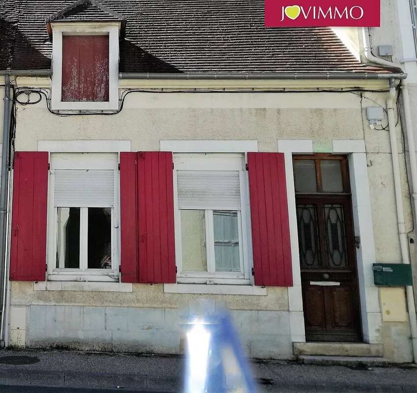 Maison à SAINT-AMAND-MONTROND